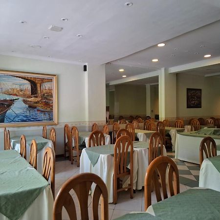 Hotel Ariosto メンドーサ エクステリア 写真