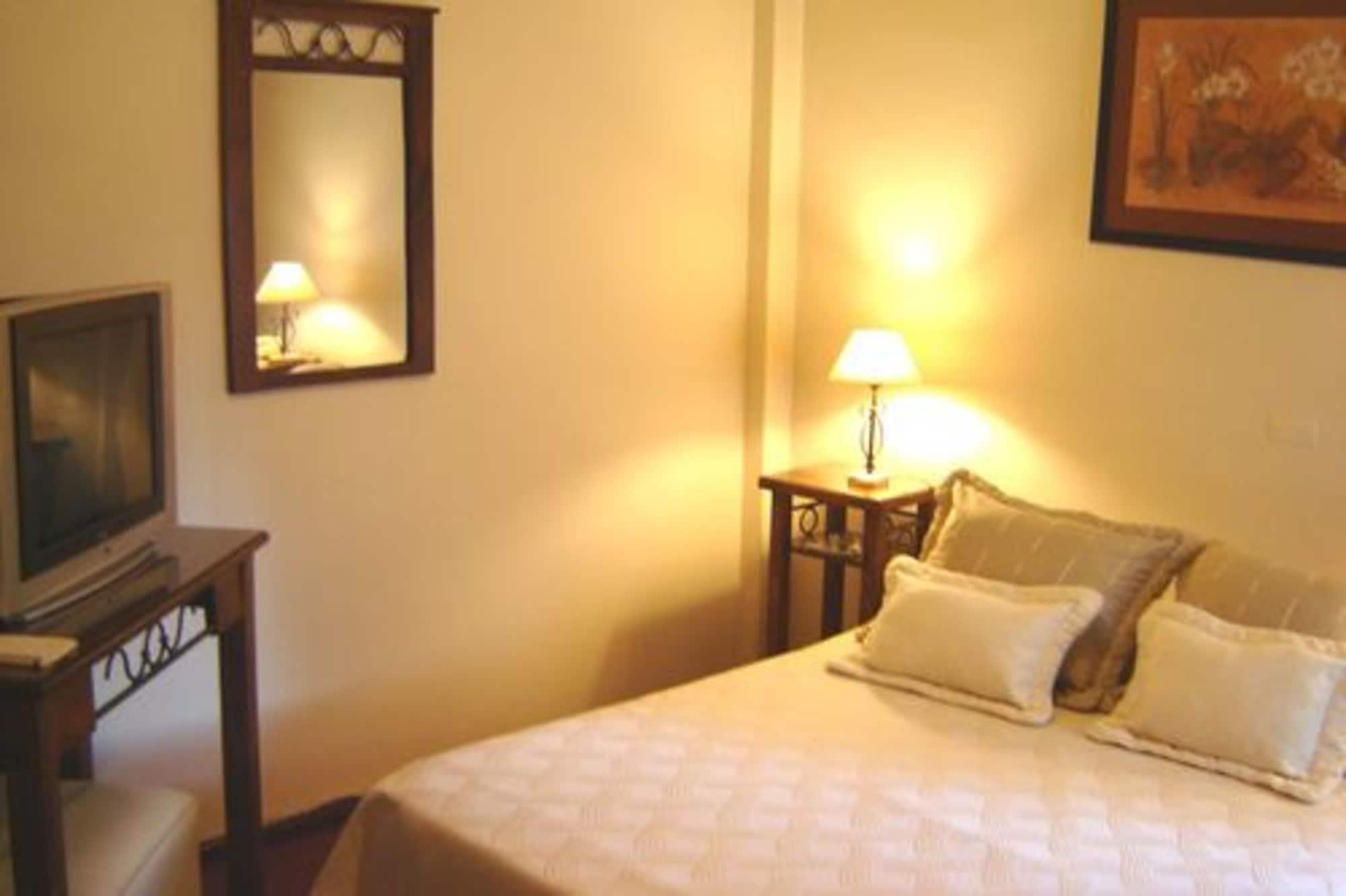 Hotel Ariosto メンドーサ エクステリア 写真