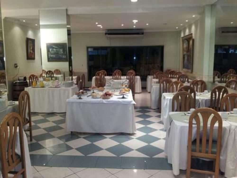 Hotel Ariosto メンドーサ エクステリア 写真