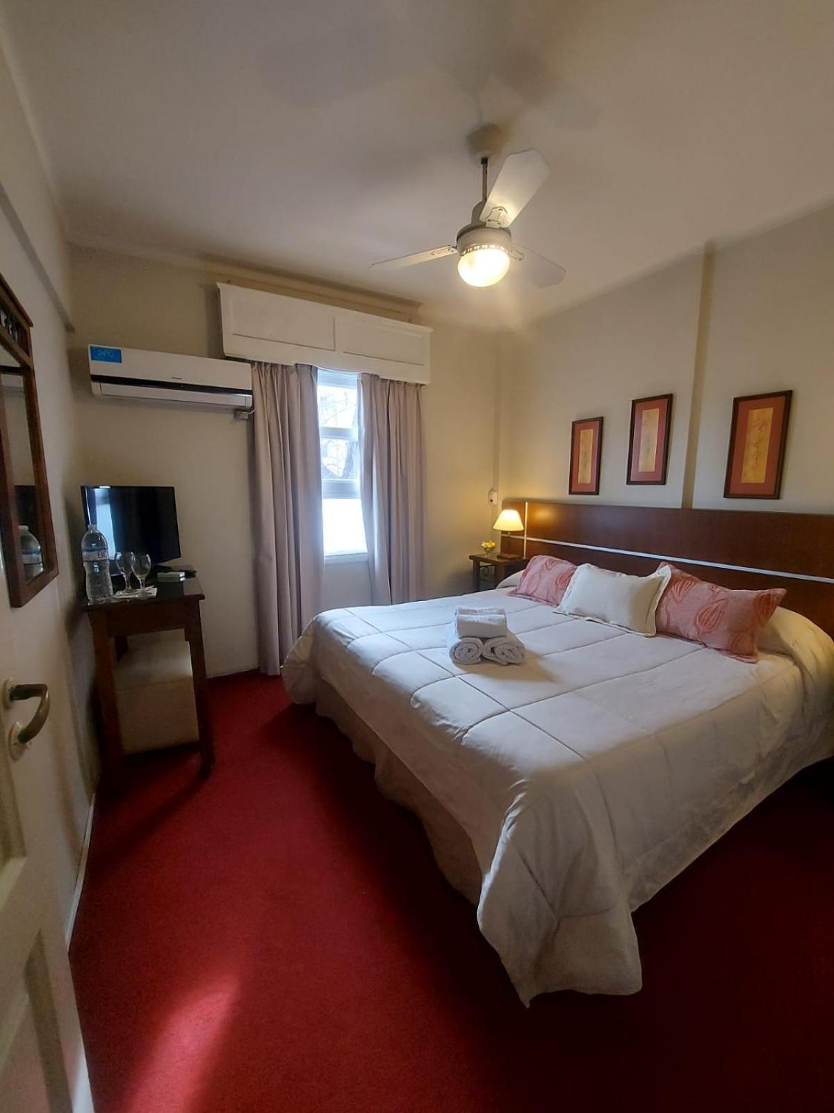 Hotel Ariosto メンドーサ エクステリア 写真